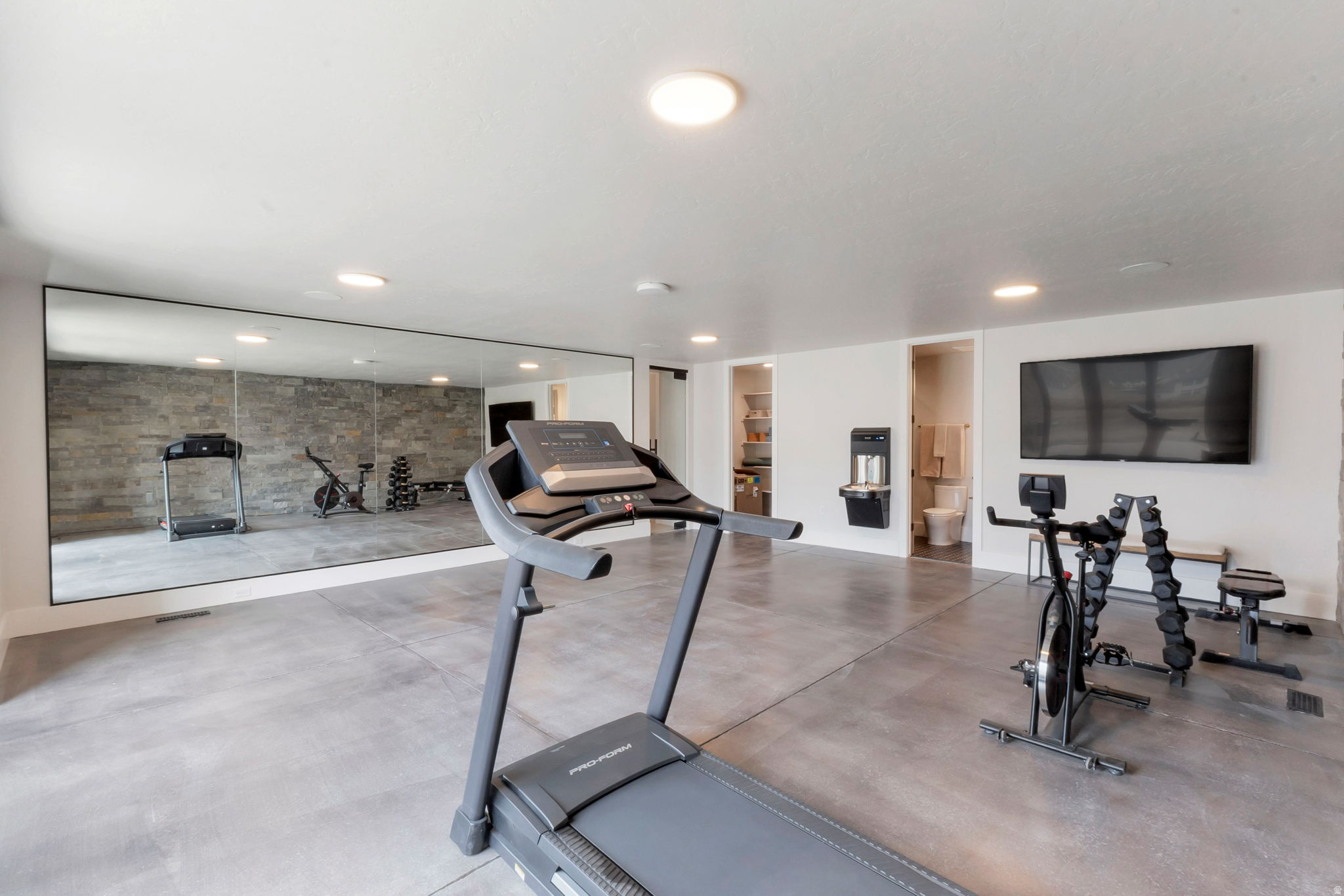 HIGHLAND OAKS - Residential