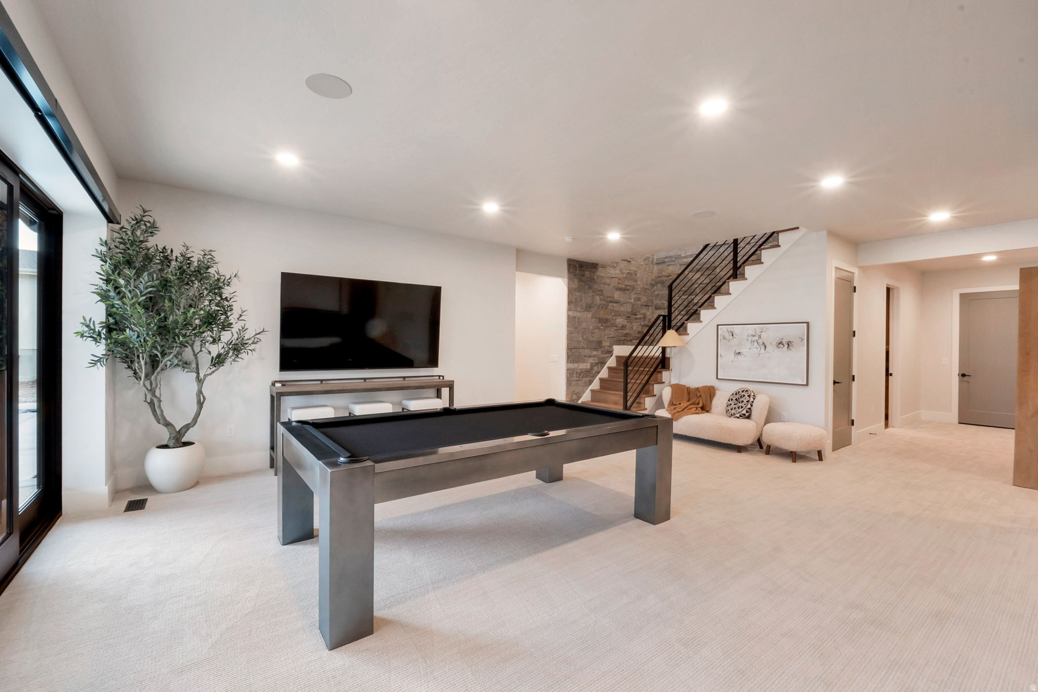HIGHLAND OAKS - Residential