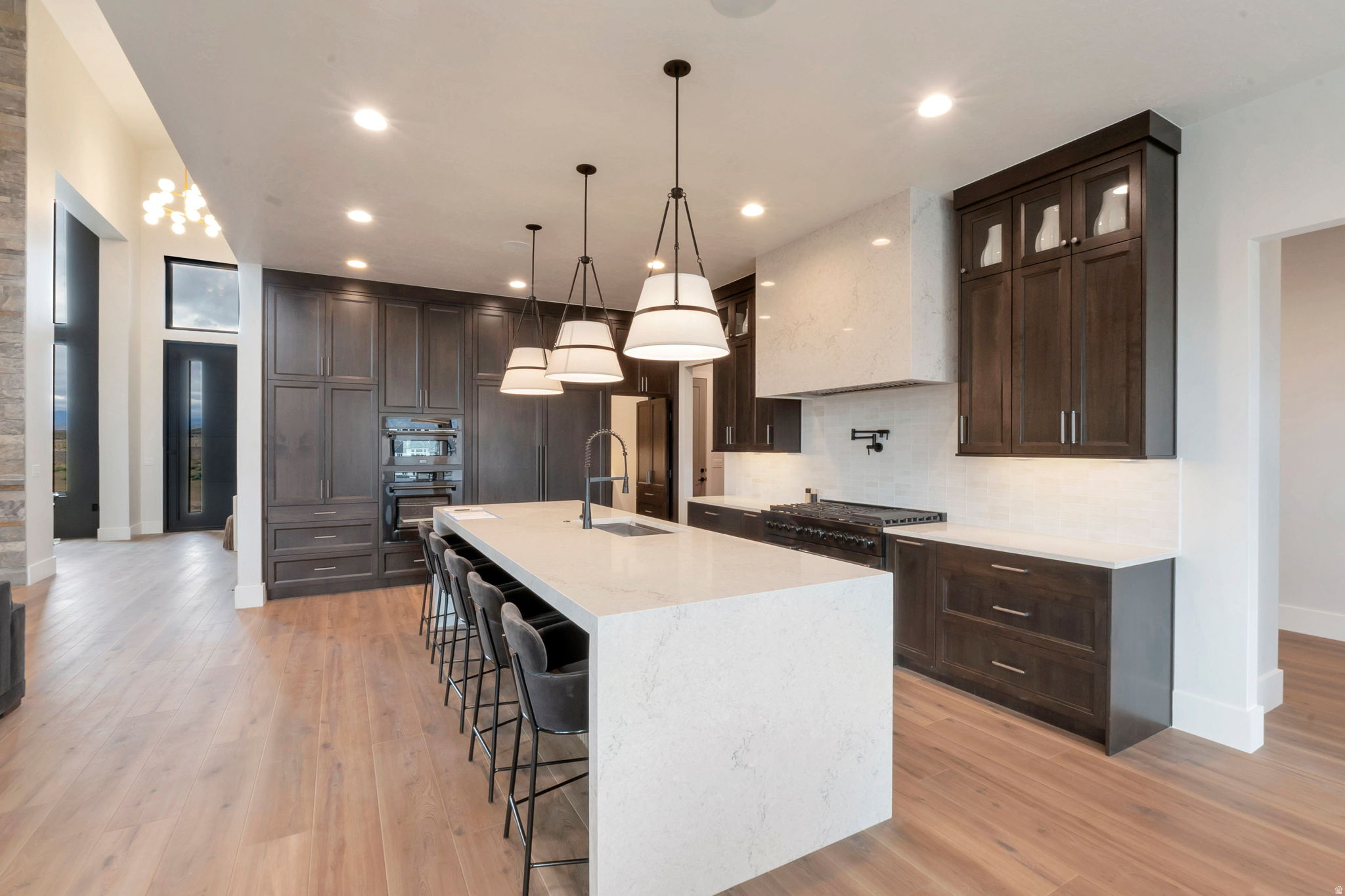 HIGHLAND OAKS - Residential