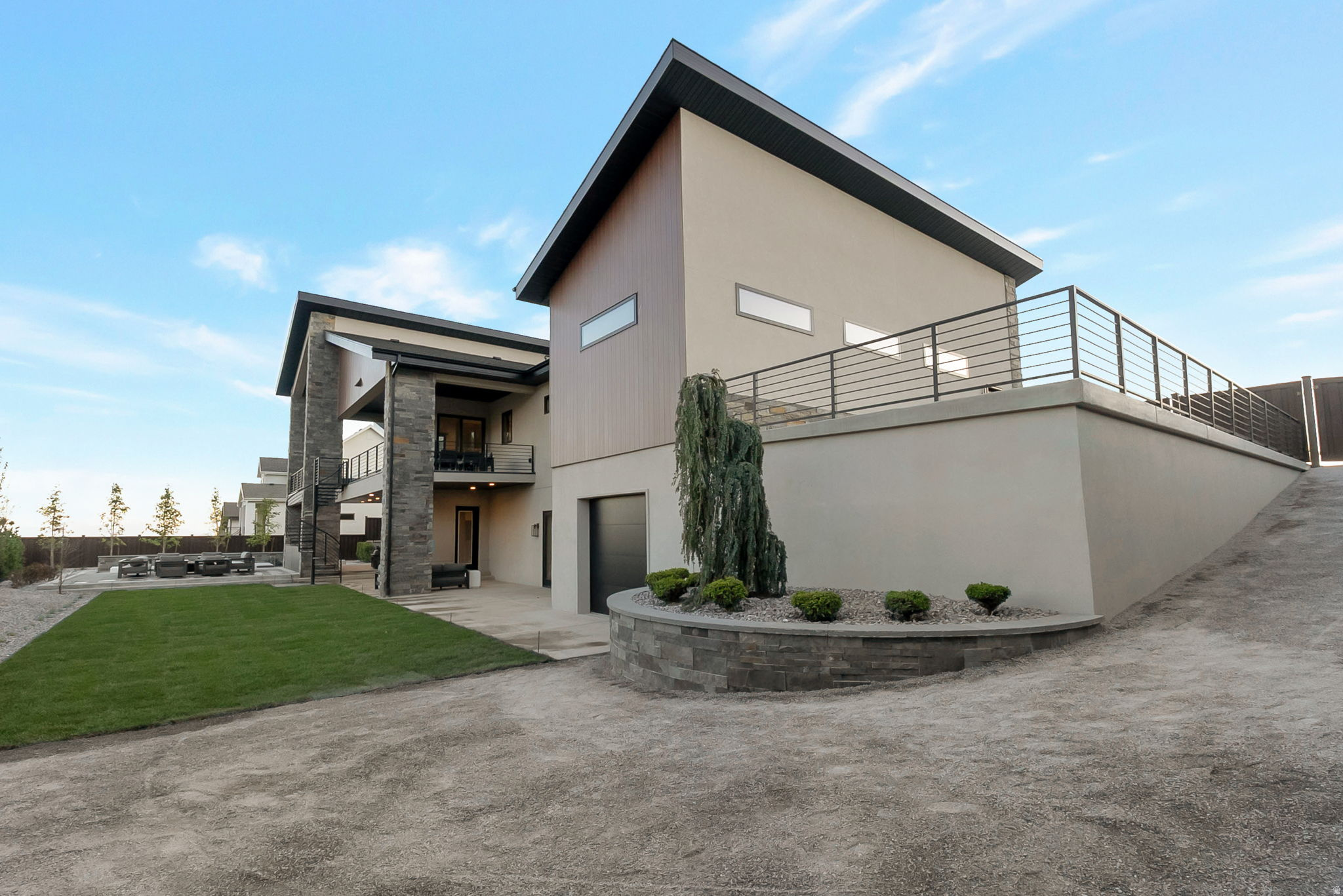 HIGHLAND OAKS - Residential