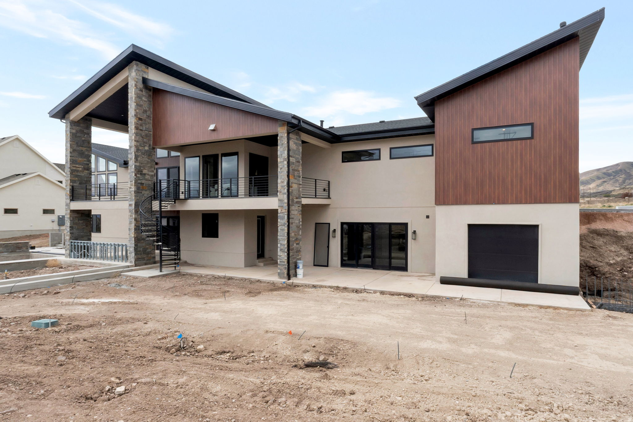 HIGHLAND OAKS - Residential