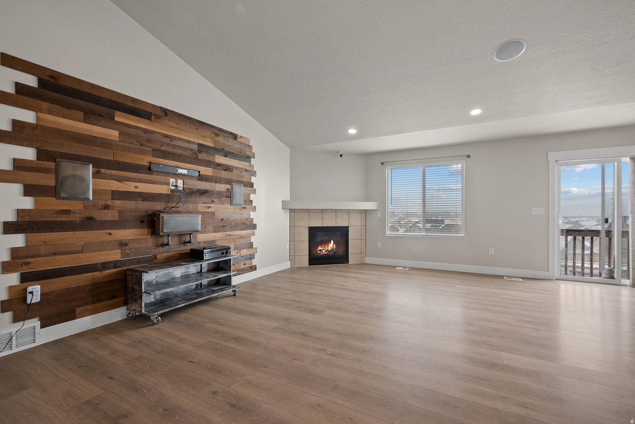 SUNSET HILLS - Residential