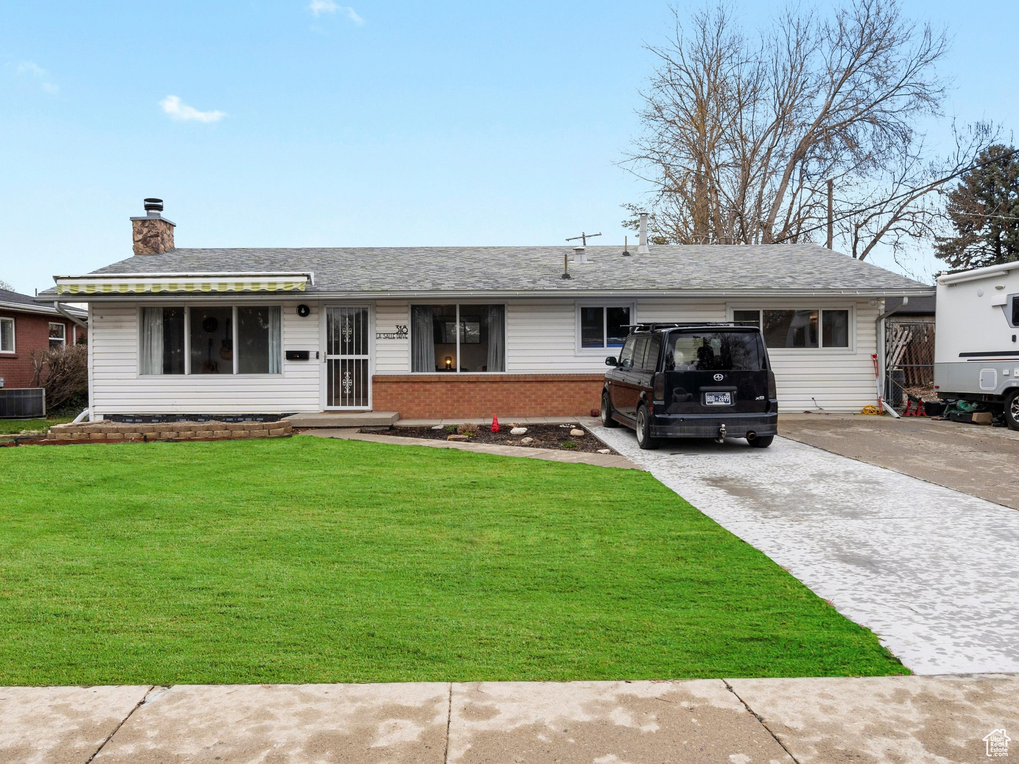 318 W La Salle Dr, Midvale, Utah image 1