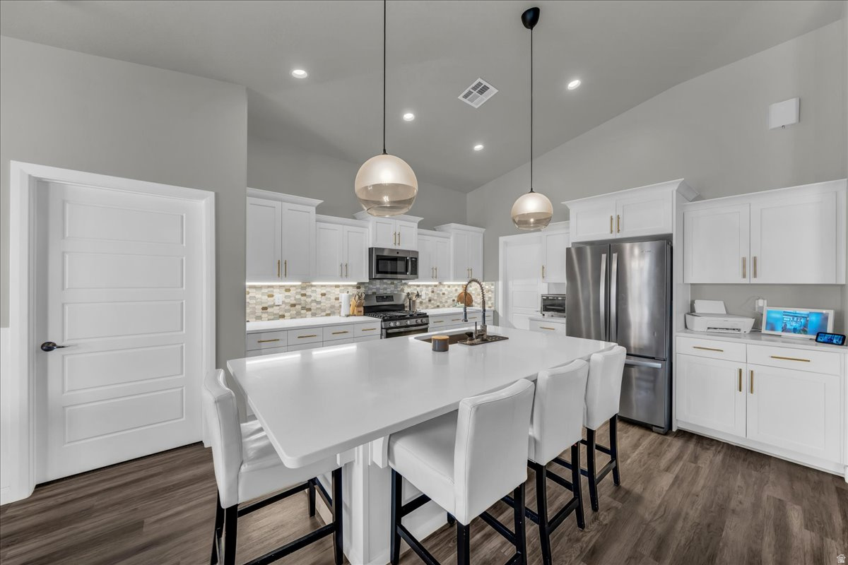 ELMWOOD ESTATES PH 1 - Residential