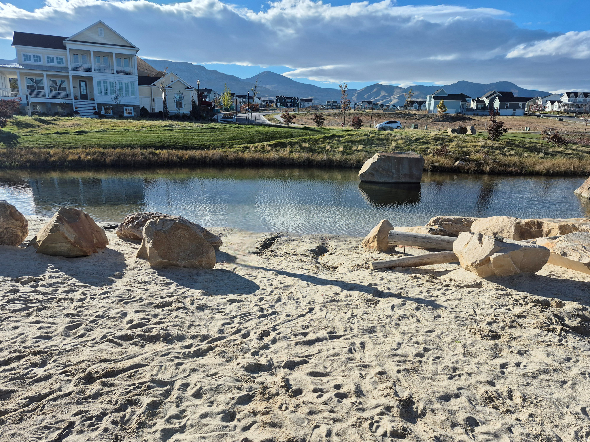 DAYBREAK - Residential