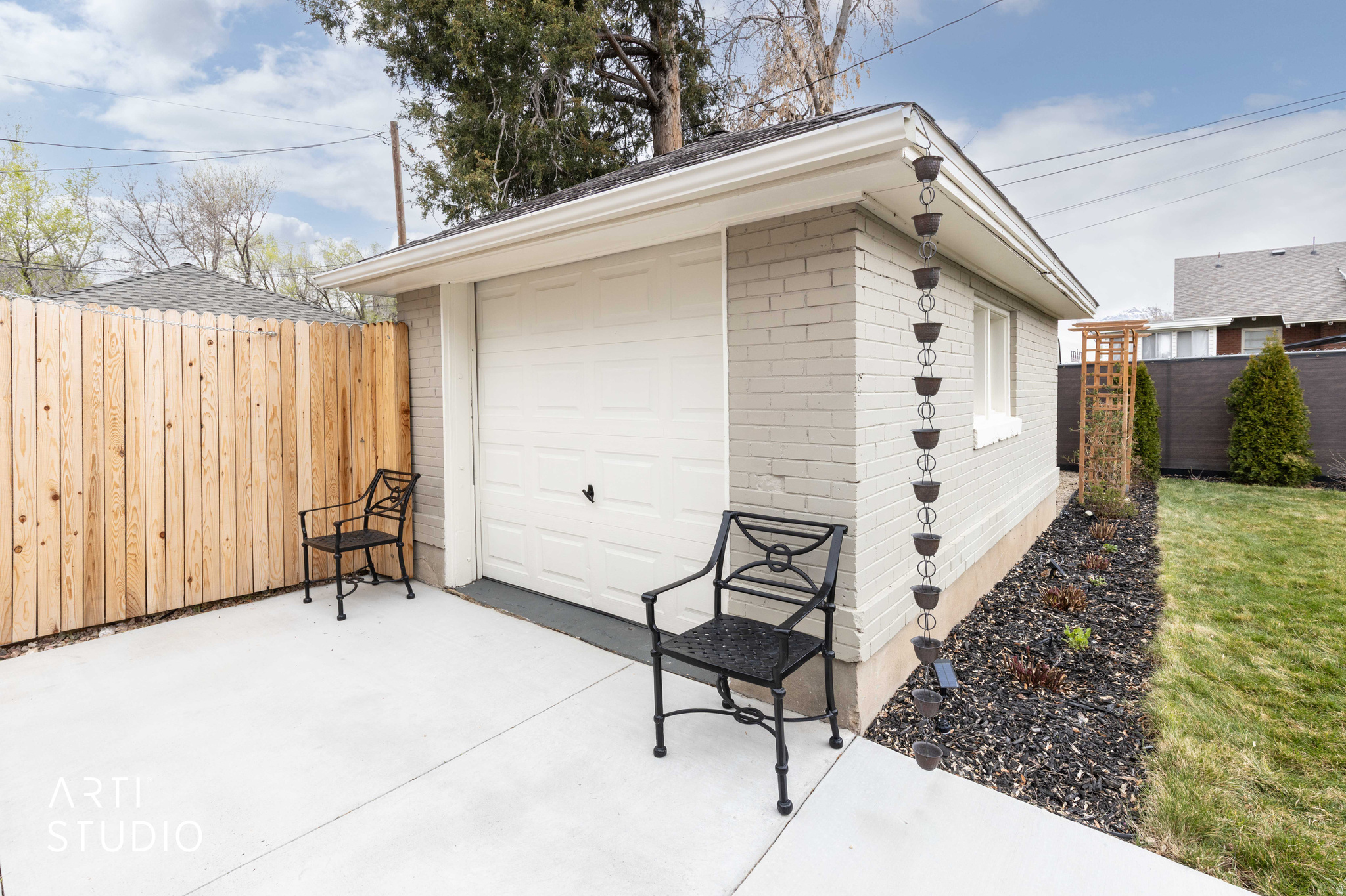 EAST CENTRAL - Residential