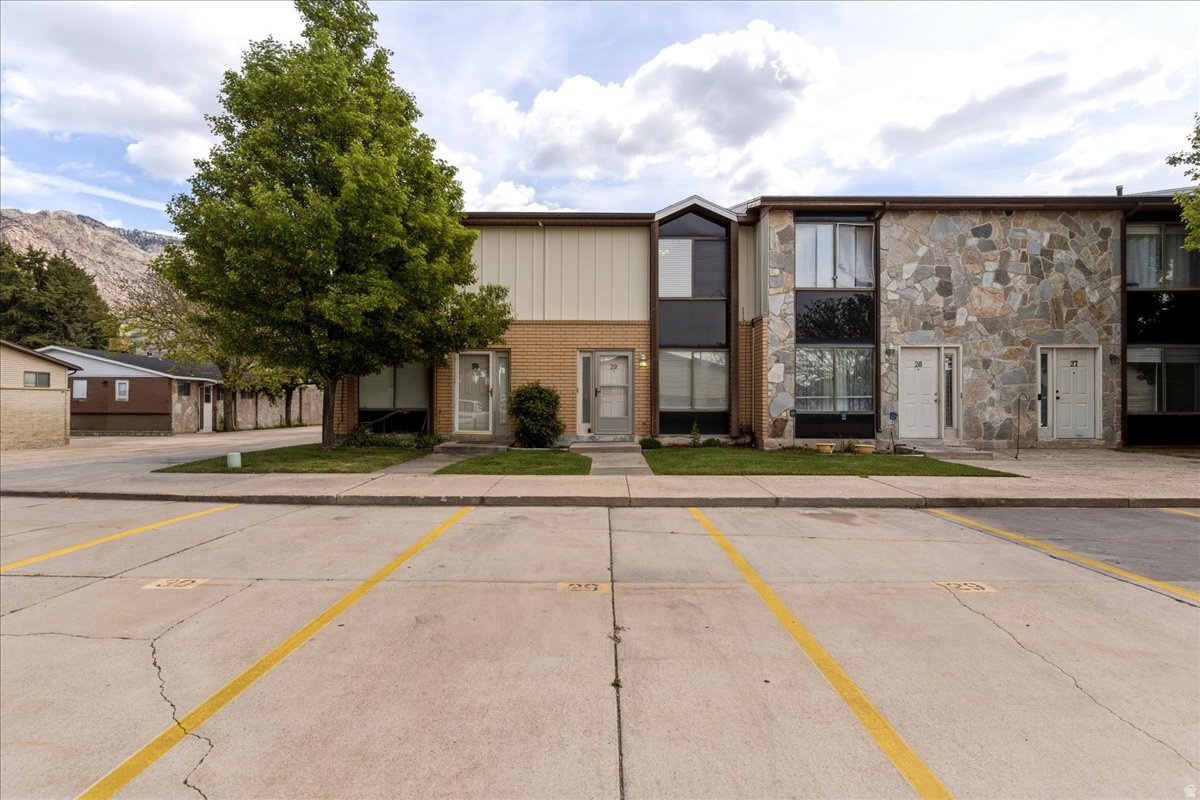 PEARWOOD - Residential