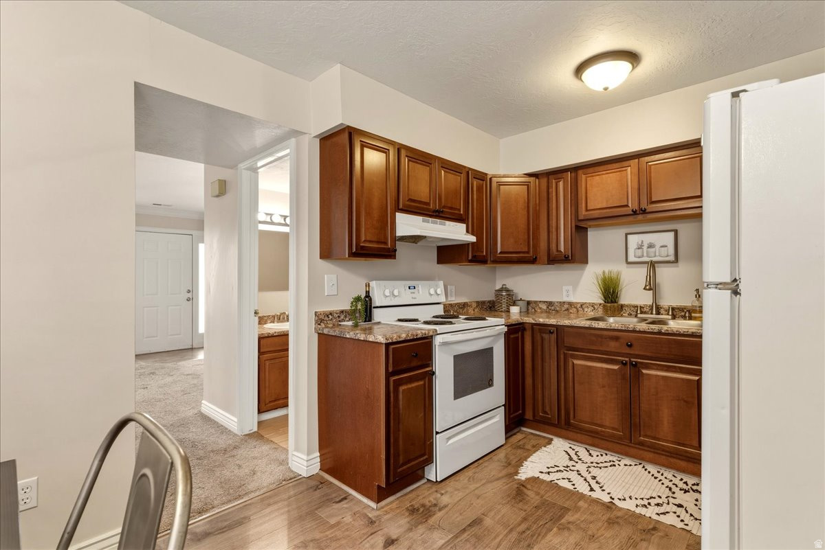 PEARWOOD - Residential