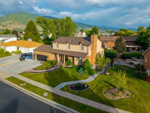 Tiny photo for 1647 W 1410 N, Farmington, UT 84025 (MLS # 2161632)