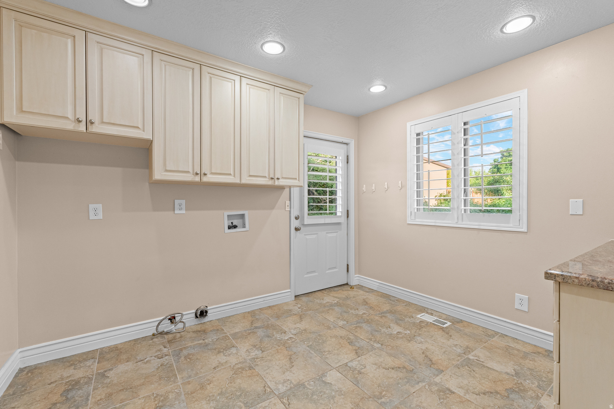 OAKRIDGE FARM - Residential
