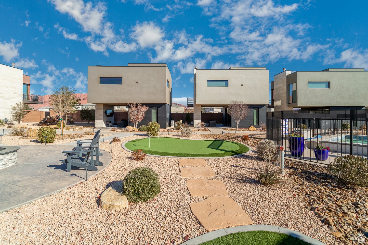 MOVARA VILLAS - Residential