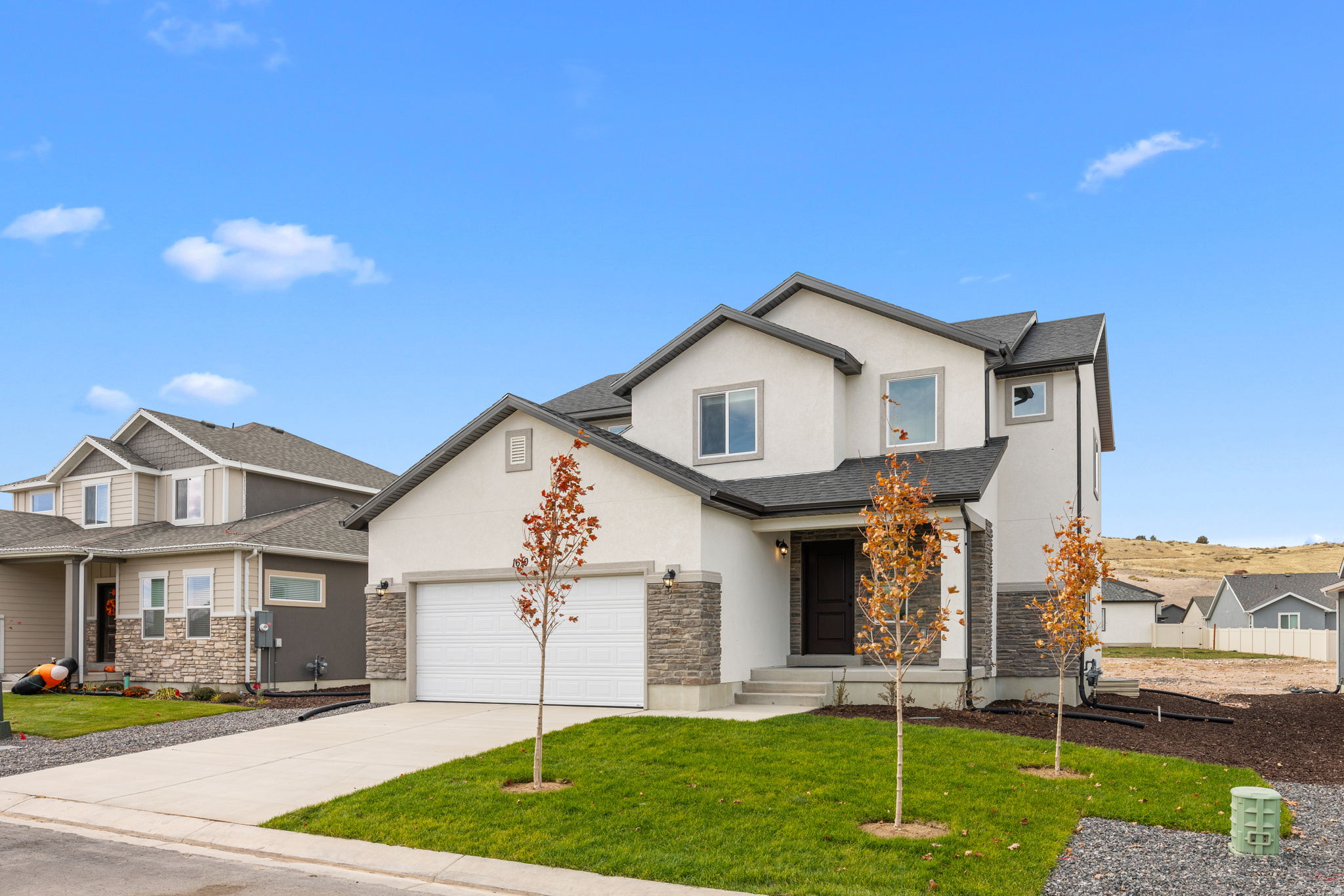 SUMMIT RIDGE THE HILLS - Residential