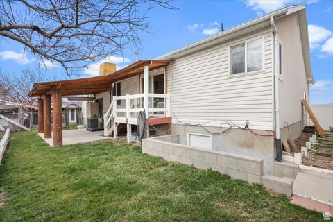 Tiny photo for 3018 S ASPLUND CIR W, Salt Lake City, UT 84119 (MLS # 2119660)
