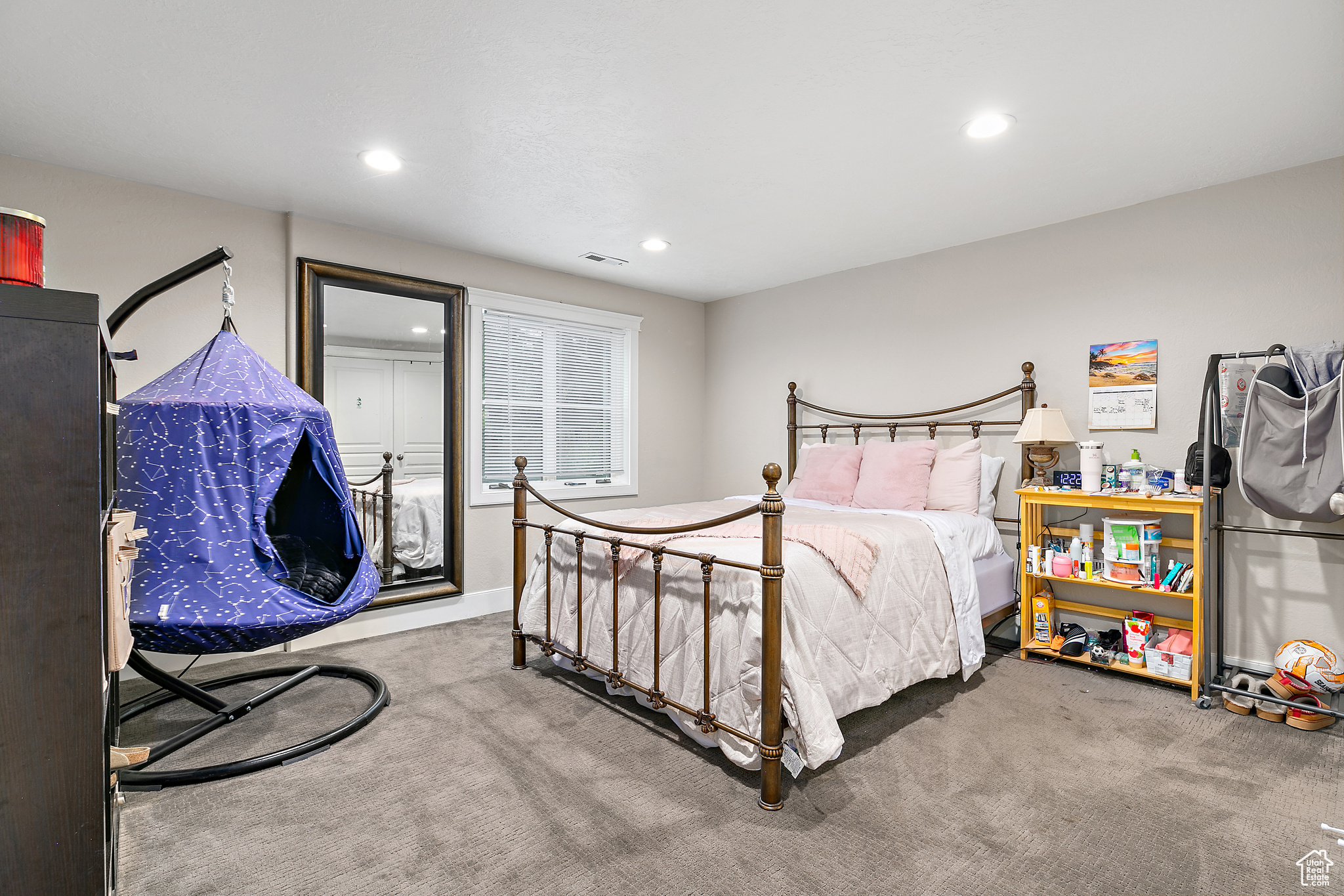 PINNACLE POINTE - Residential