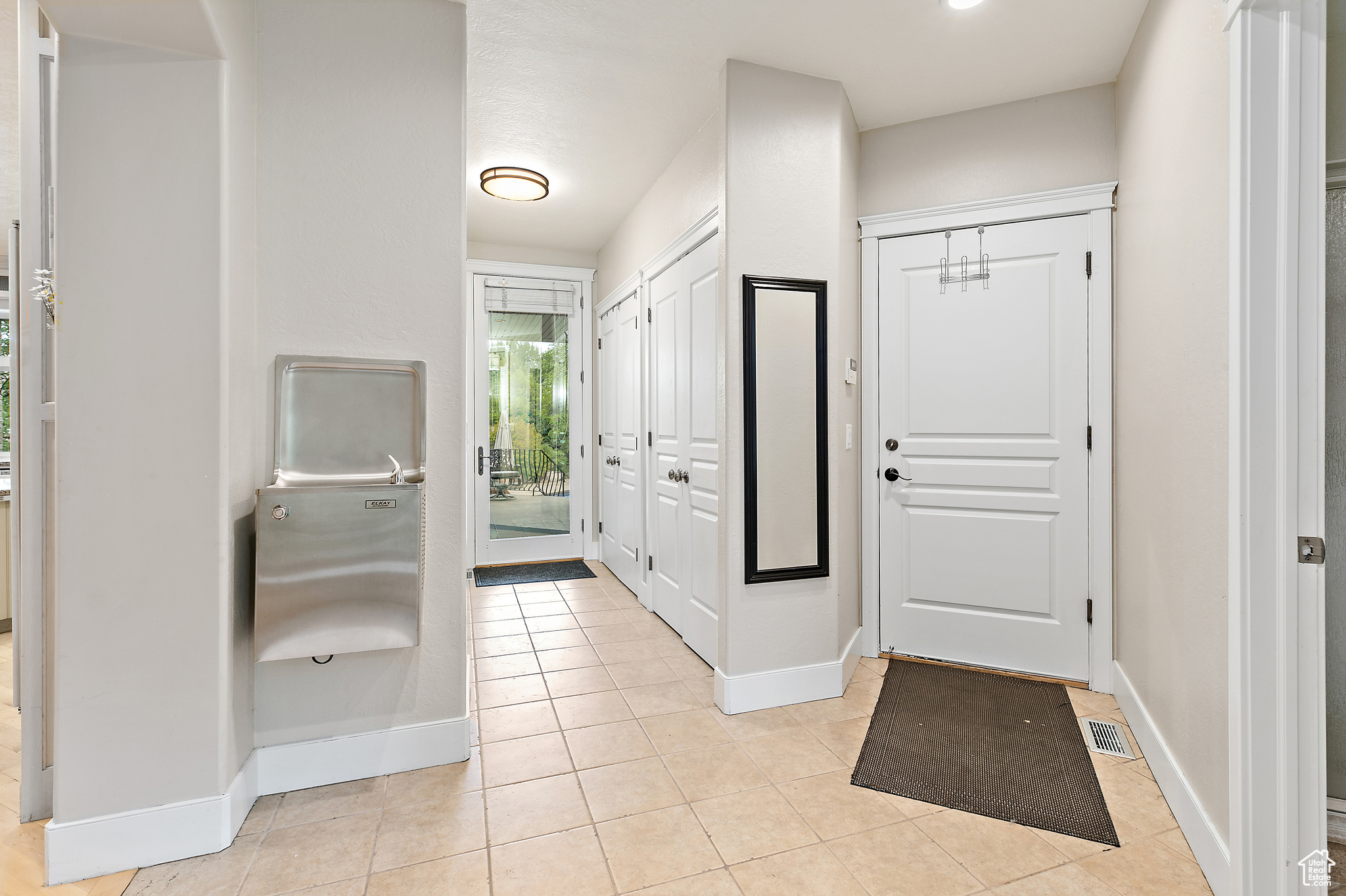 PINNACLE POINTE - Residential