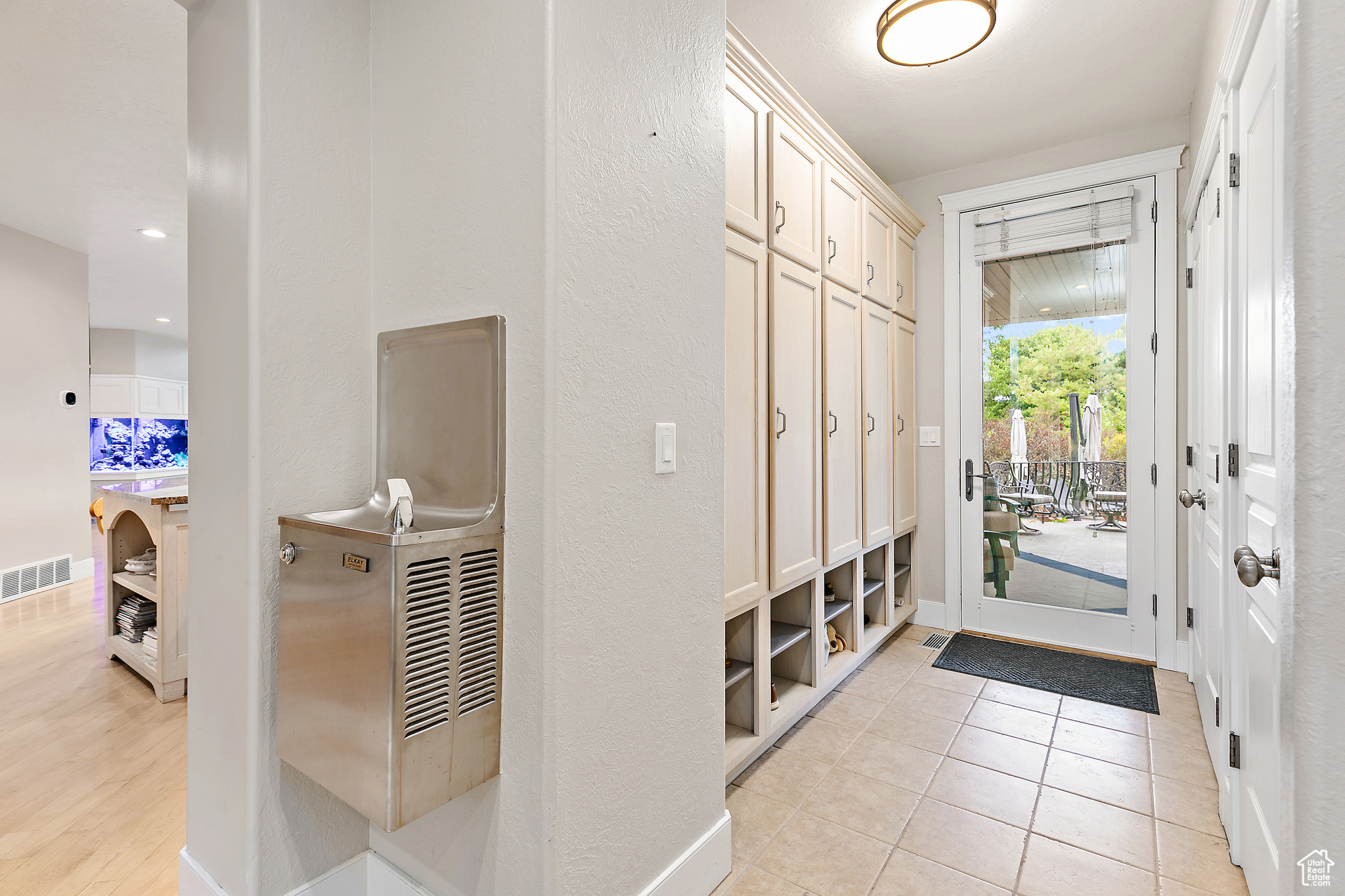PINNACLE POINTE - Residential