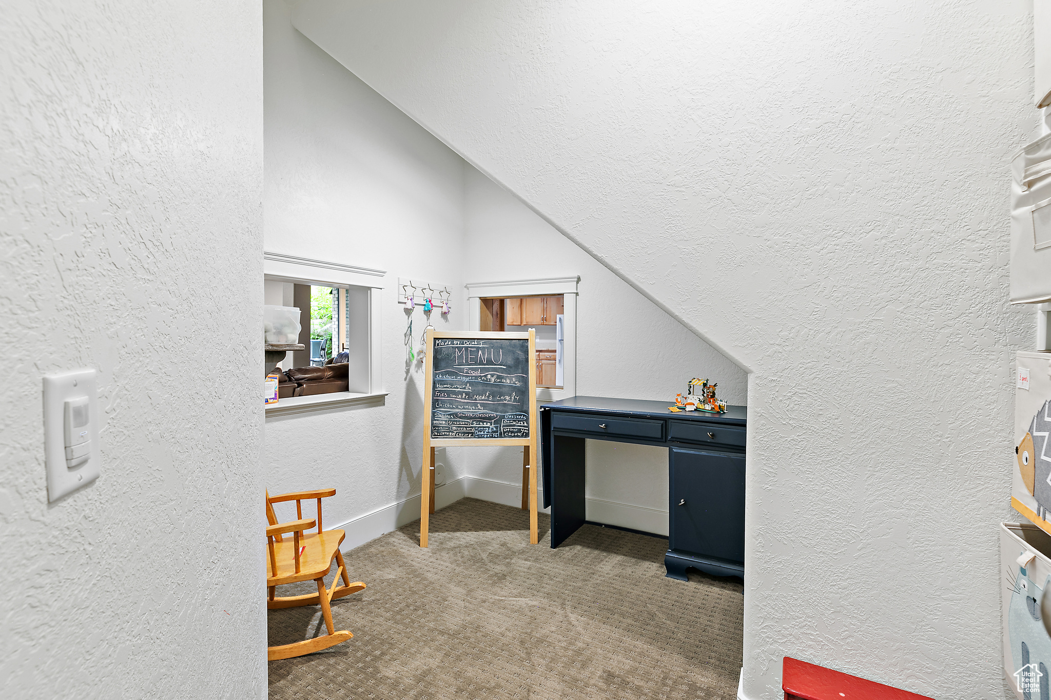 PINNACLE POINTE - Residential