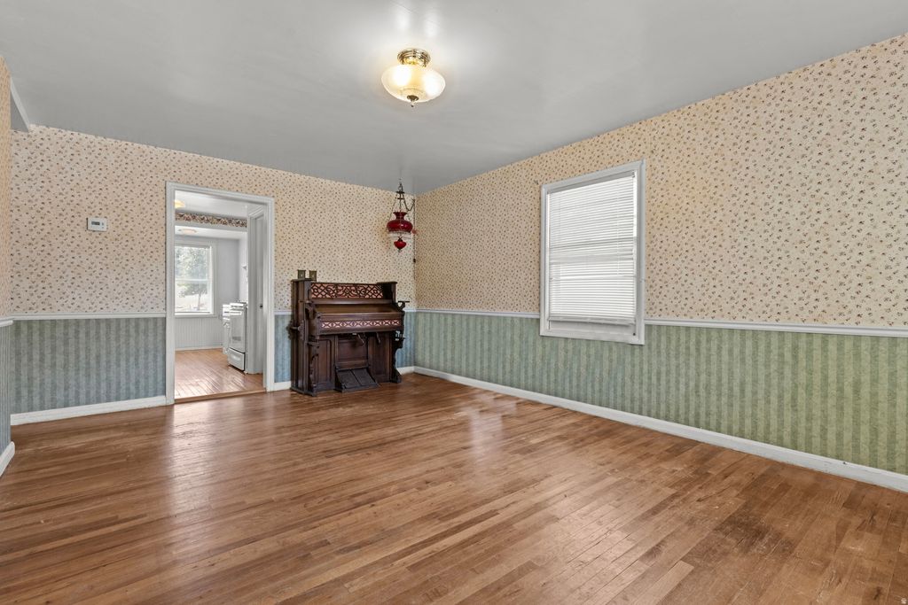 Photo of 1571 E LAKE ST S, Ogden, UT 84401 (MLS # 2163448)