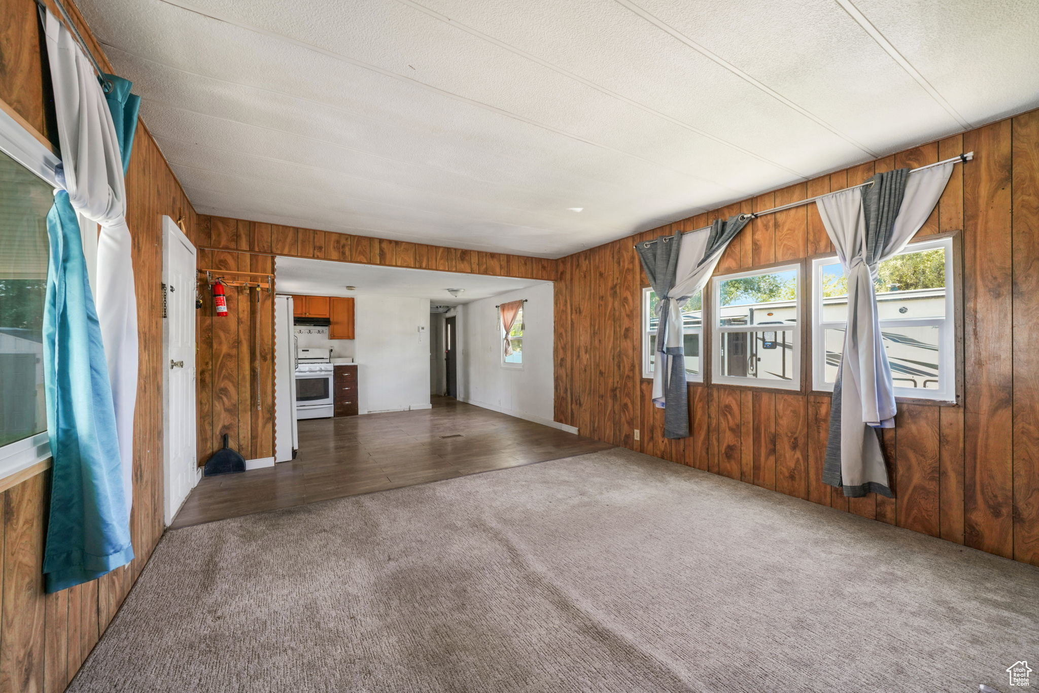 SKYVIEW MOBILE HOMES - Residential