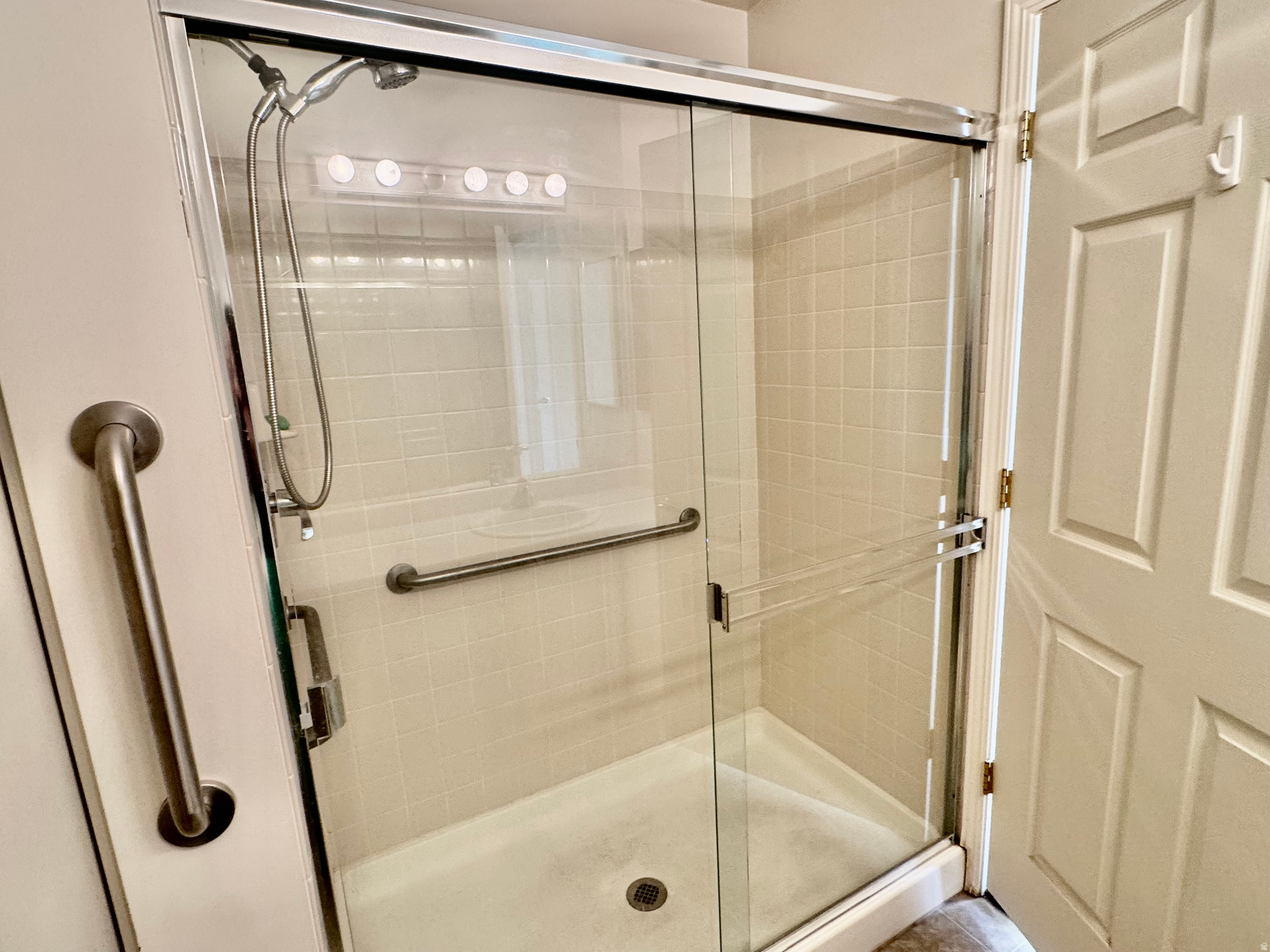 JORDAN VILLAS - Residential