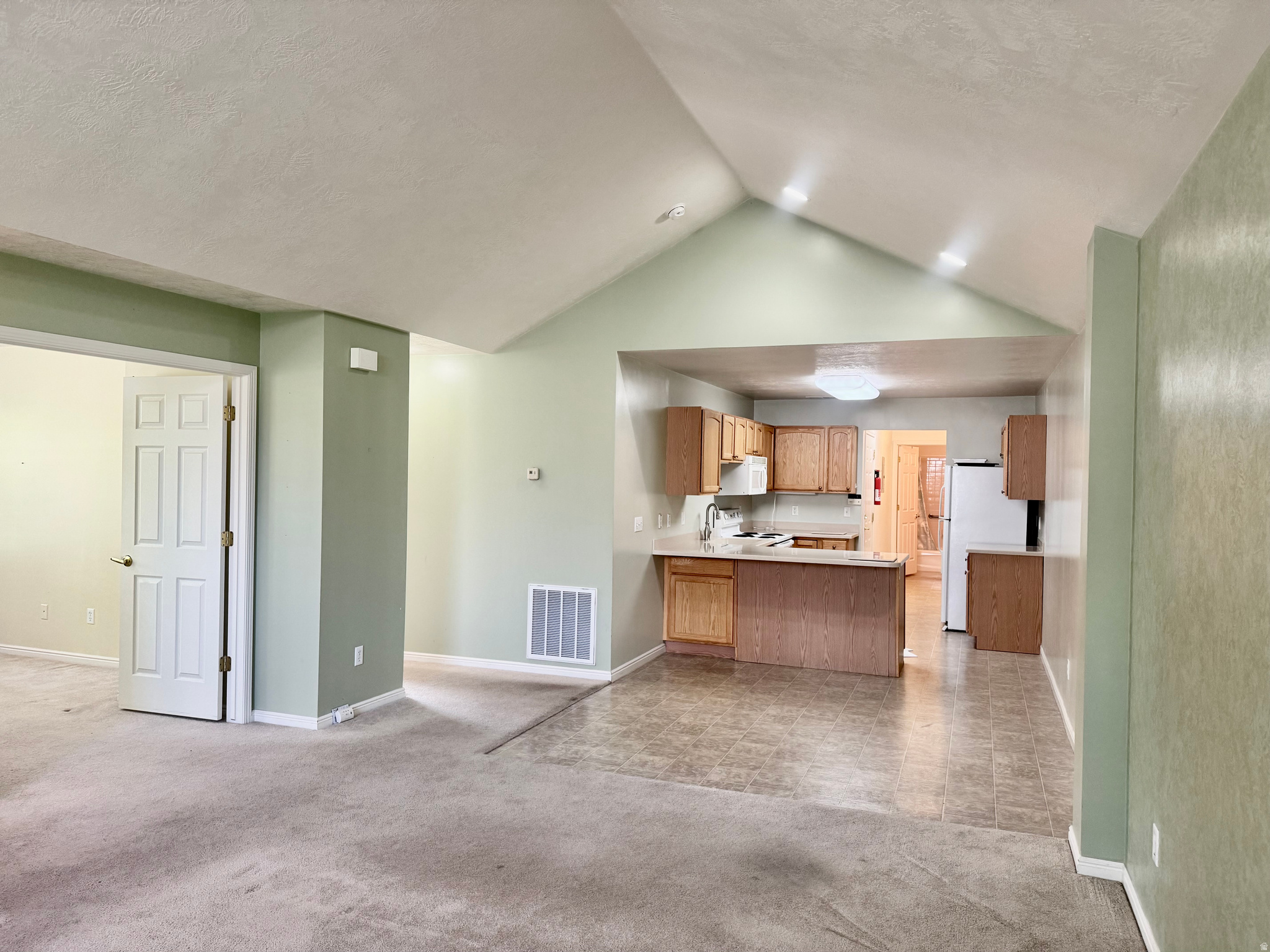 JORDAN VILLAS - Residential