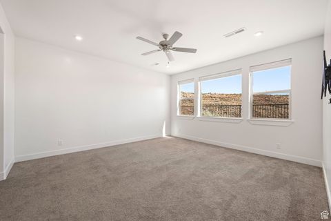 Tiny photo for 822 N PLEASANT VALLEY LN, Washington, UT 84780 (MLS # 2115820)