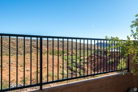 Tiny photo for 822 N PLEASANT VALLEY LN, Washington, UT 84780 (MLS # 2115820)