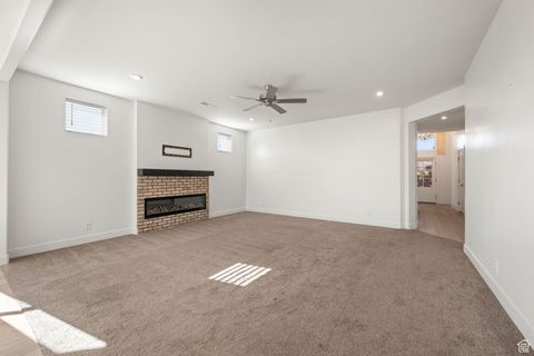 Tiny photo for 822 N PLEASANT VALLEY LN, Washington, UT 84780 (MLS # 2115820)