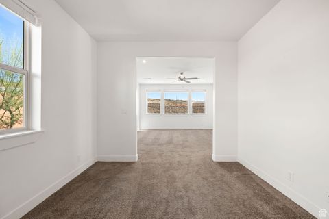 Tiny photo for 822 N PLEASANT VALLEY LN, Washington, UT 84780 (MLS # 2115820)