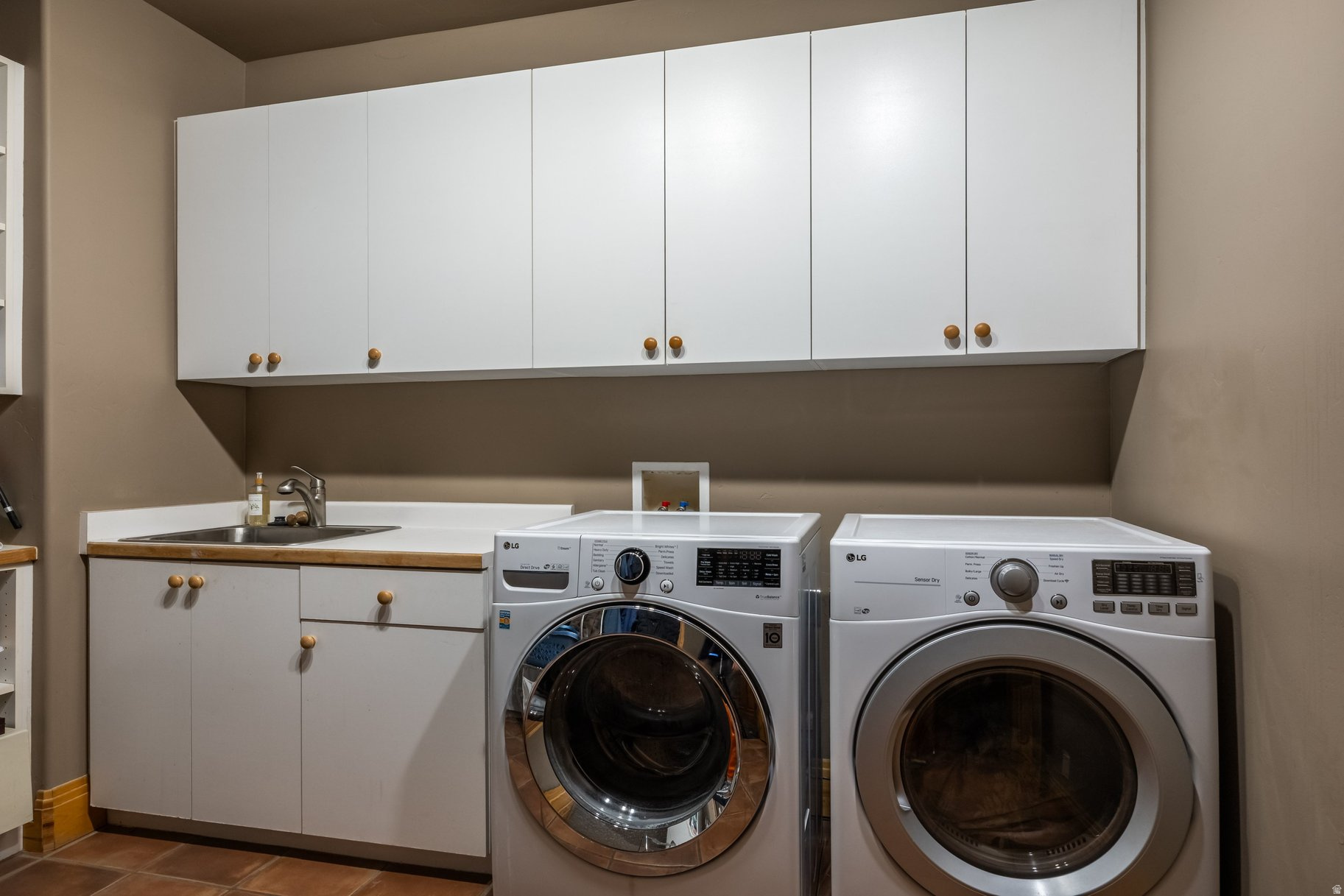 ASPEN SPRINGS RANCH - Residential