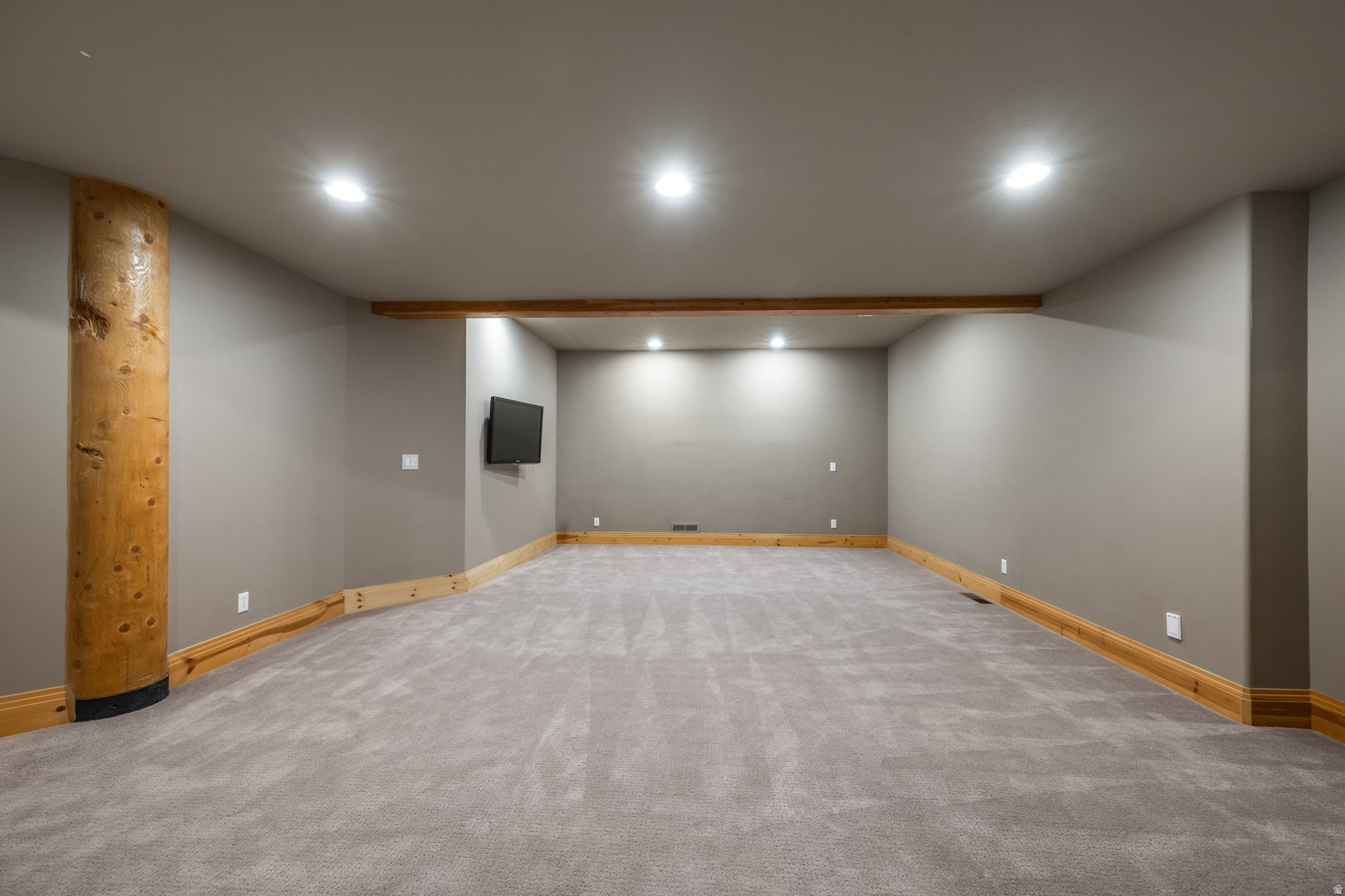 ASPEN SPRINGS RANCH - Residential