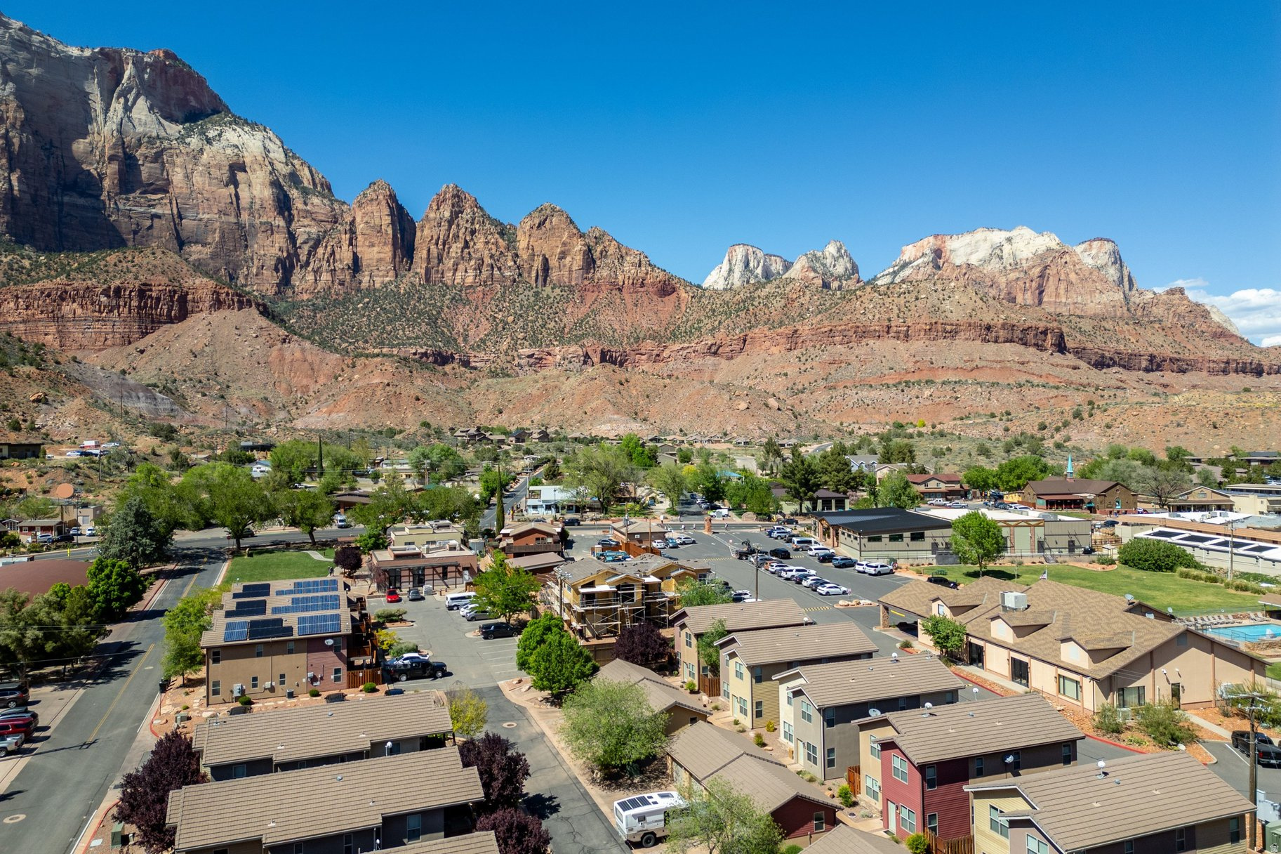 MOORE MINOR - Residential