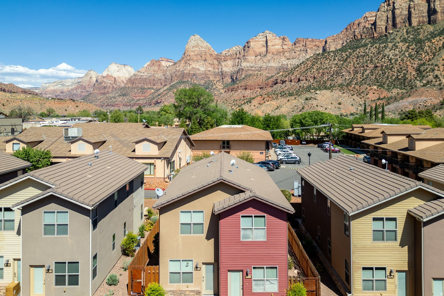 MOORE MINOR - Residential