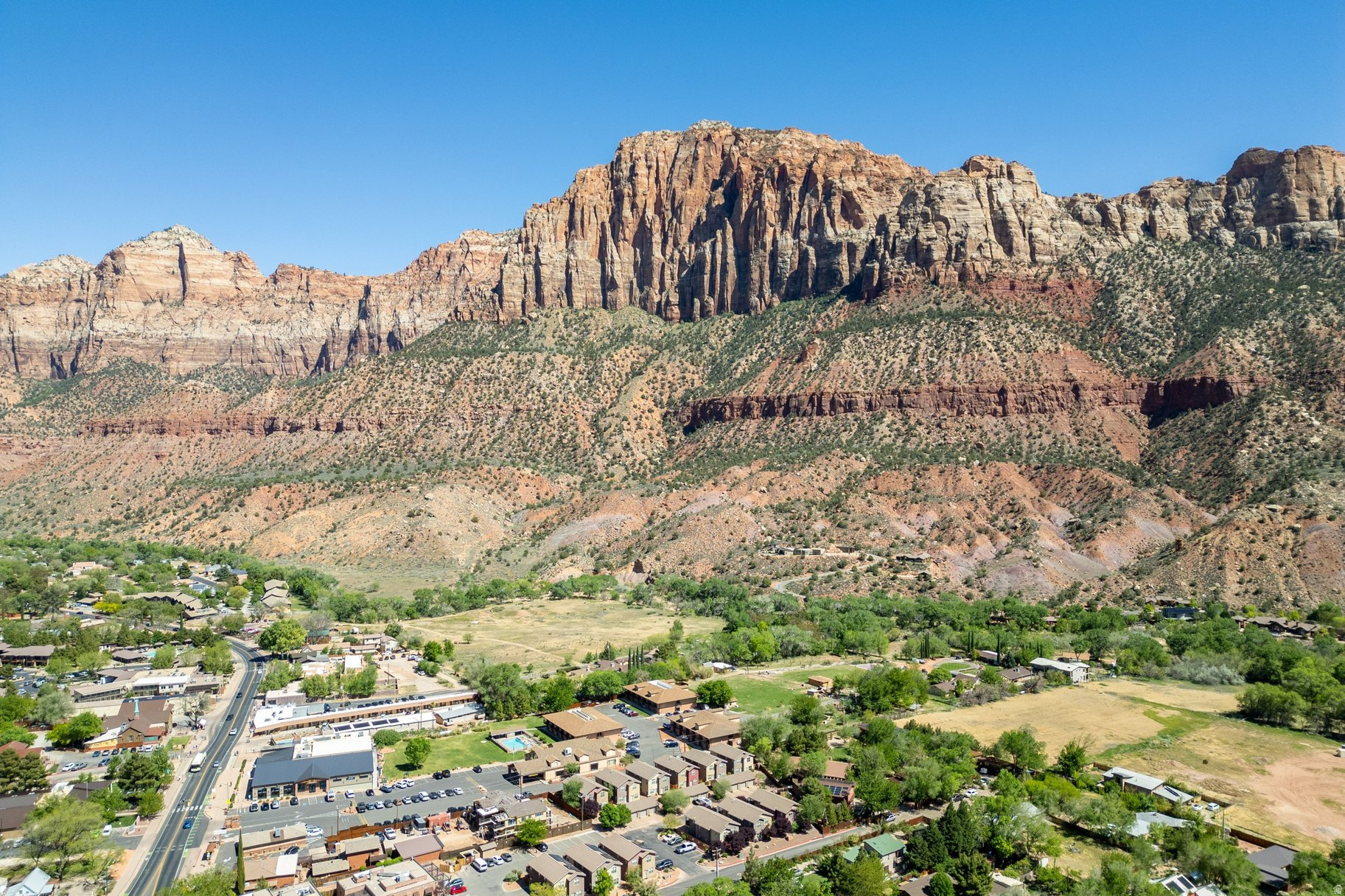 MOORE MINOR - Residential