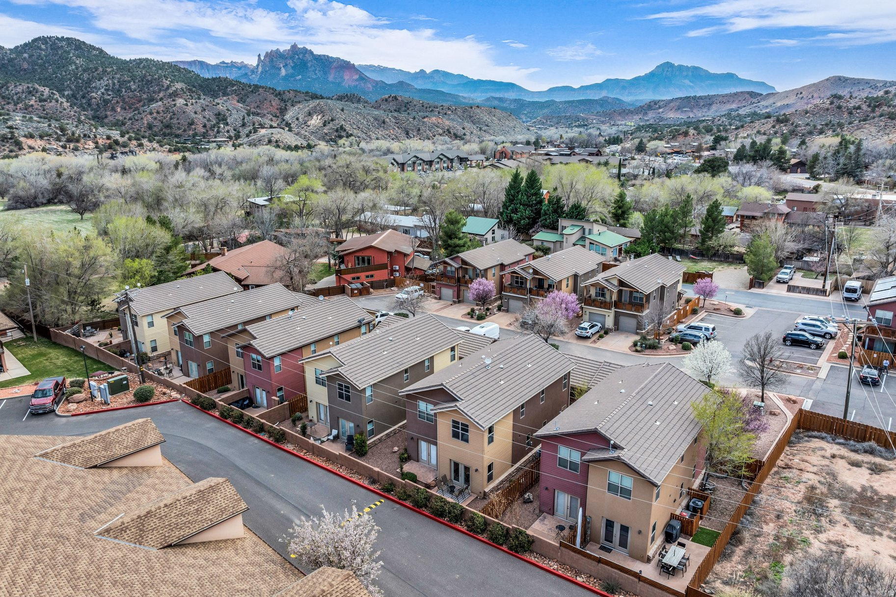 MOORE MINOR - Residential