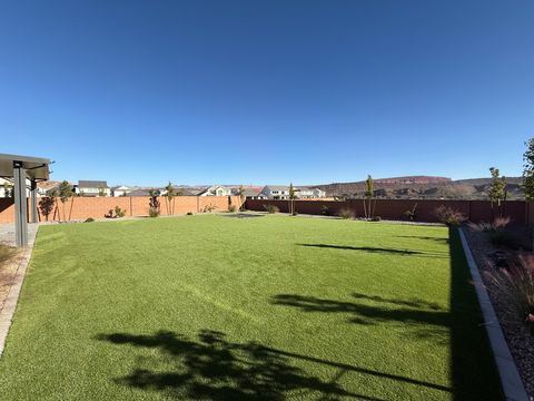 Tiny photo for 2786 E FRESHET DR, Washington, UT 84780 (MLS # 2120597)