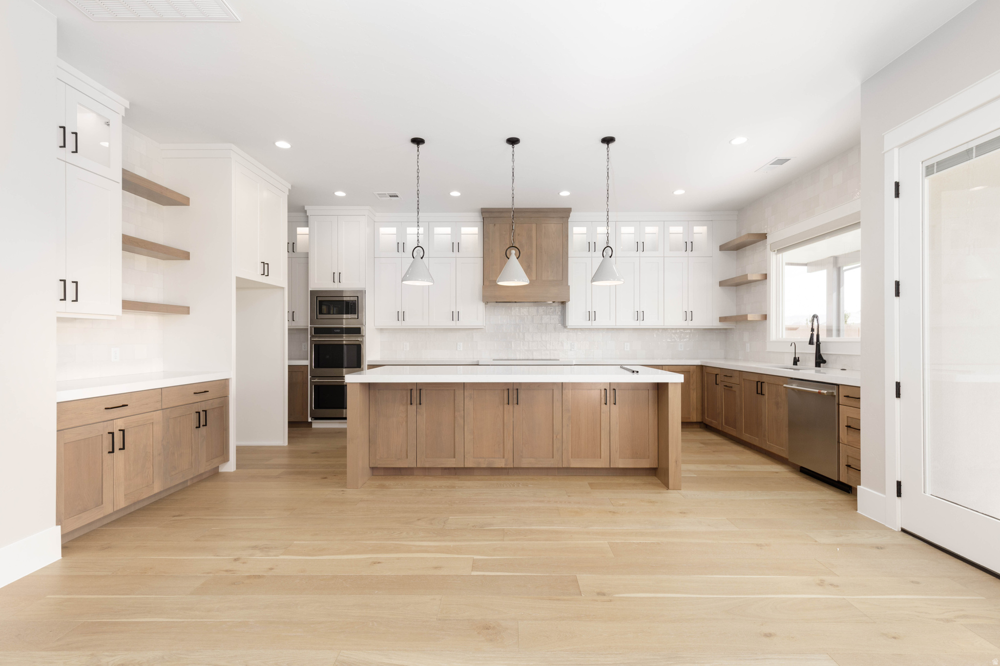 RED MESA AT SUNRISE VALLEY 3 - Residential