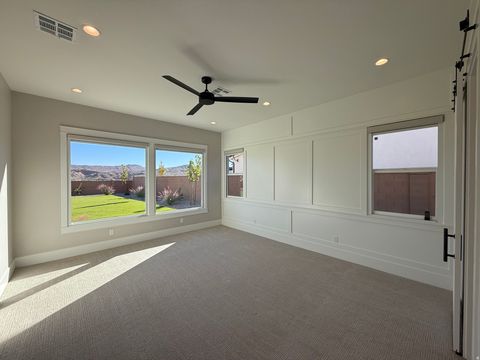 Tiny photo for 2786 E FRESHET DR, Washington, UT 84780 (MLS # 2120597)