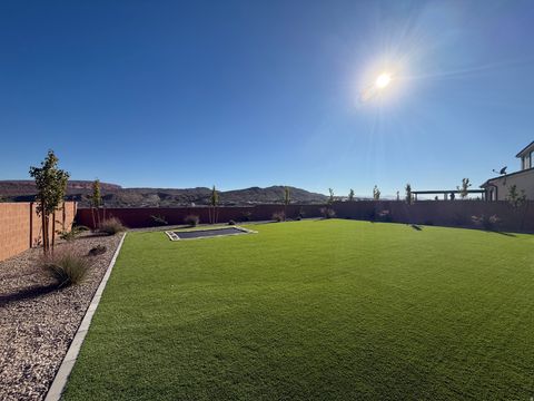 Tiny photo for 2786 E FRESHET DR, Washington, UT 84780 (MLS # 2120597)