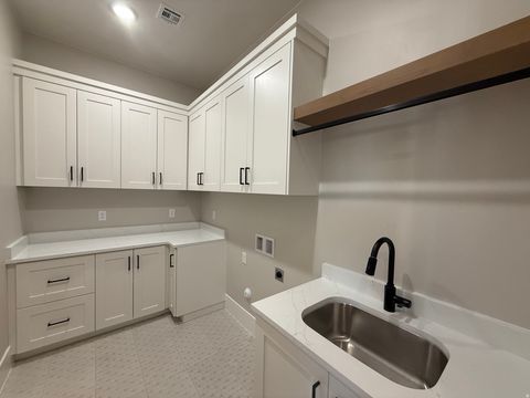 Tiny photo for 2786 E FRESHET DR, Washington, UT 84780 (MLS # 2120597)