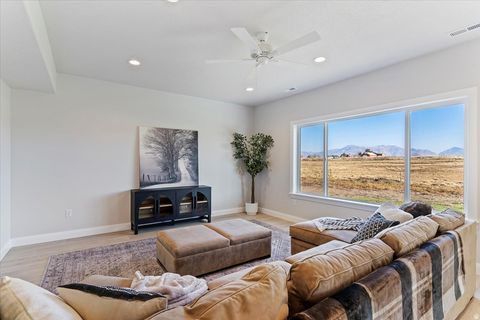 Tiny photo for 3218 S 4950 W, West Haven, UT 84401 (MLS # 2127195)