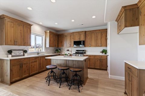 Tiny photo for 3218 S 4950 W, West Haven, UT 84401 (MLS # 2127195)