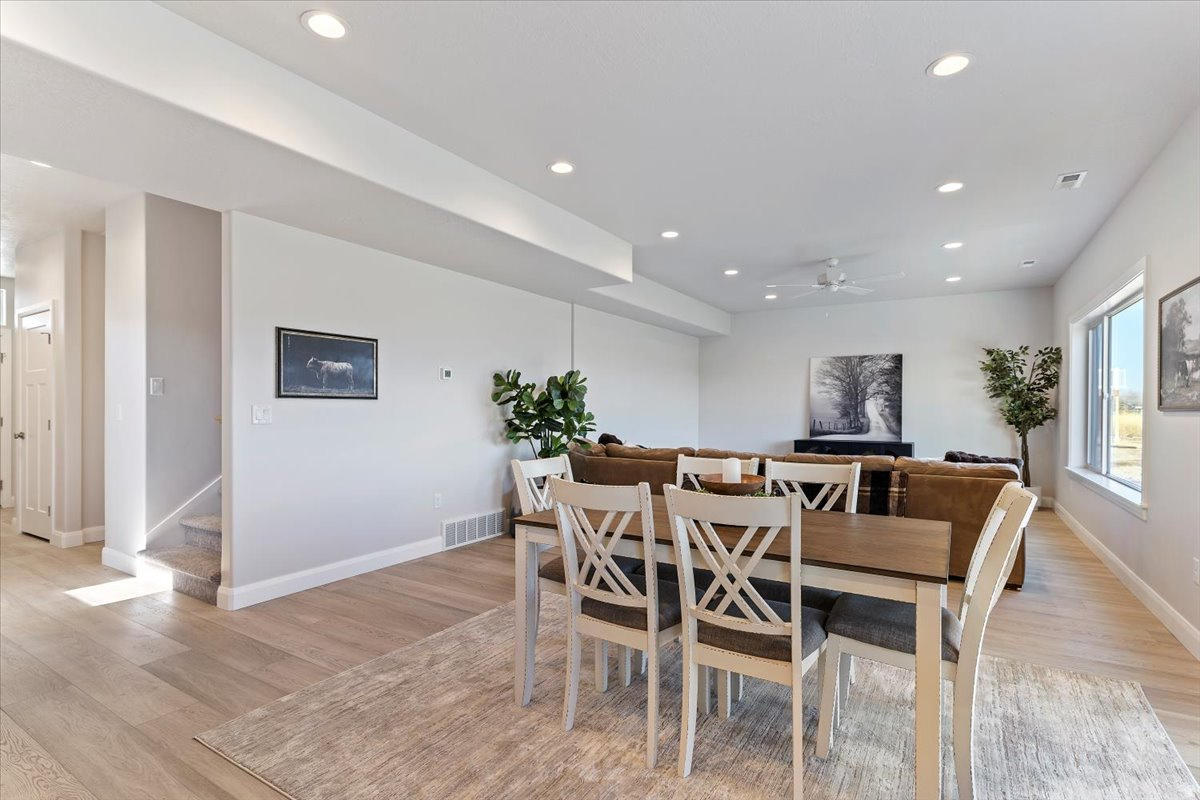 WEST RIDGE ESTATES - Residential