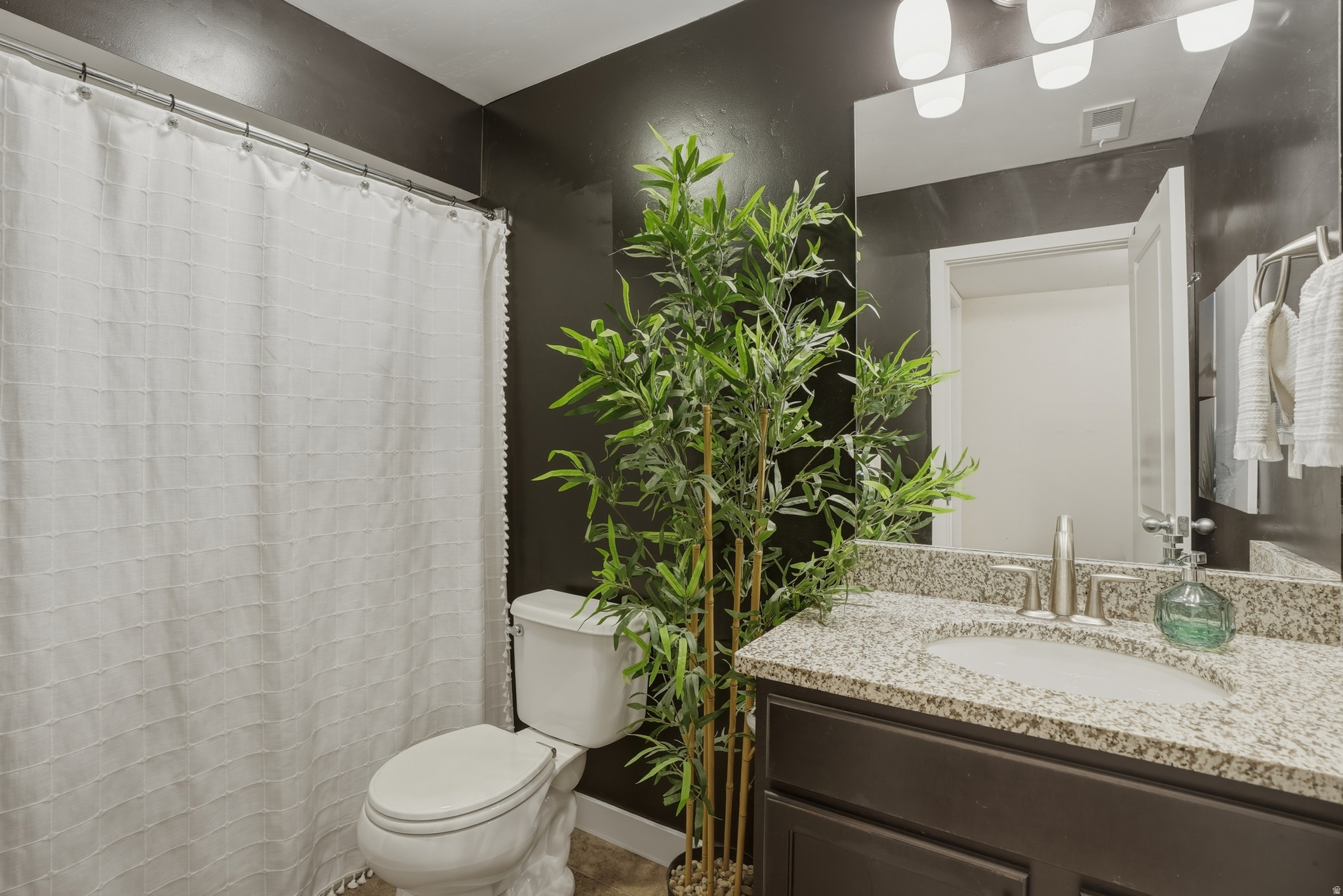 KENNECOTT - Residential