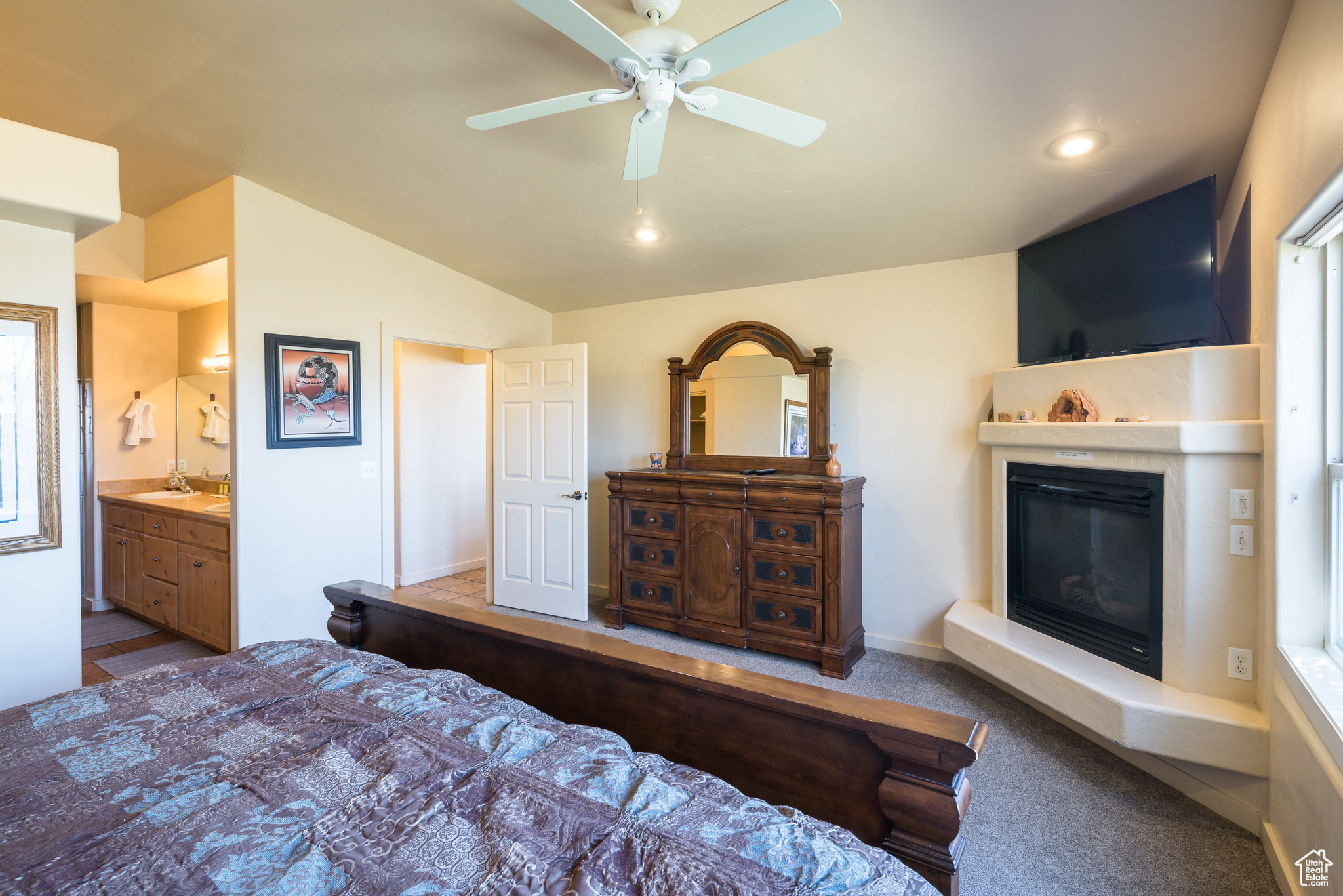 RIM VILLAGE - Residential