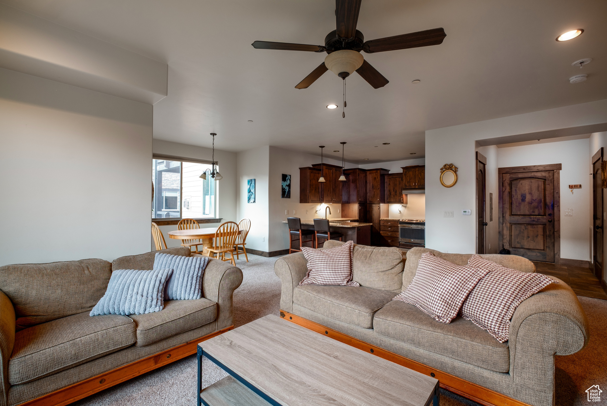 BLACK ROCK RIDGE - Residential