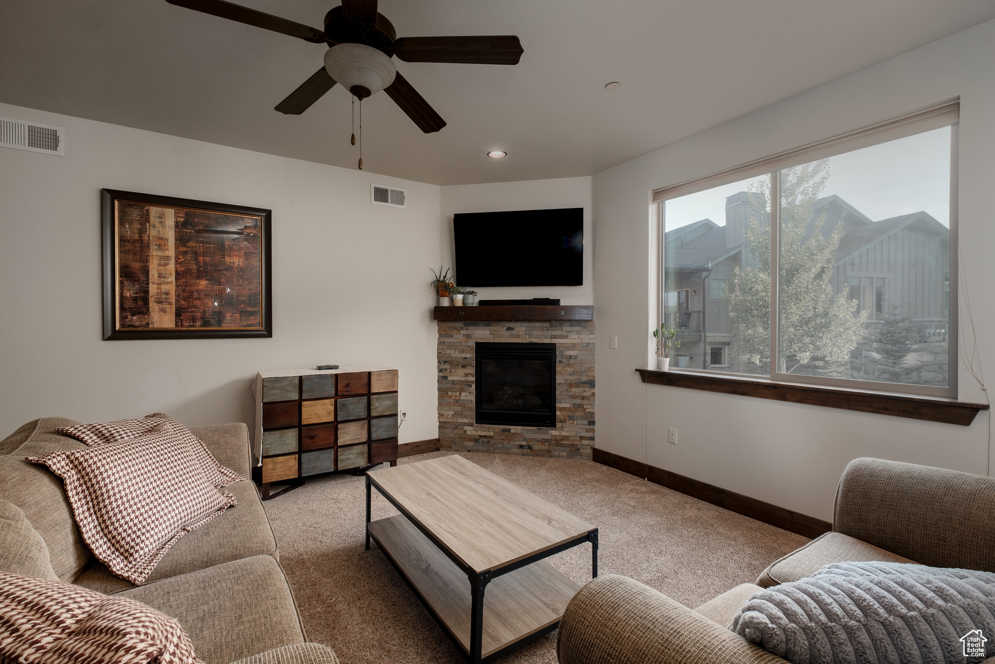 BLACK ROCK RIDGE - Residential