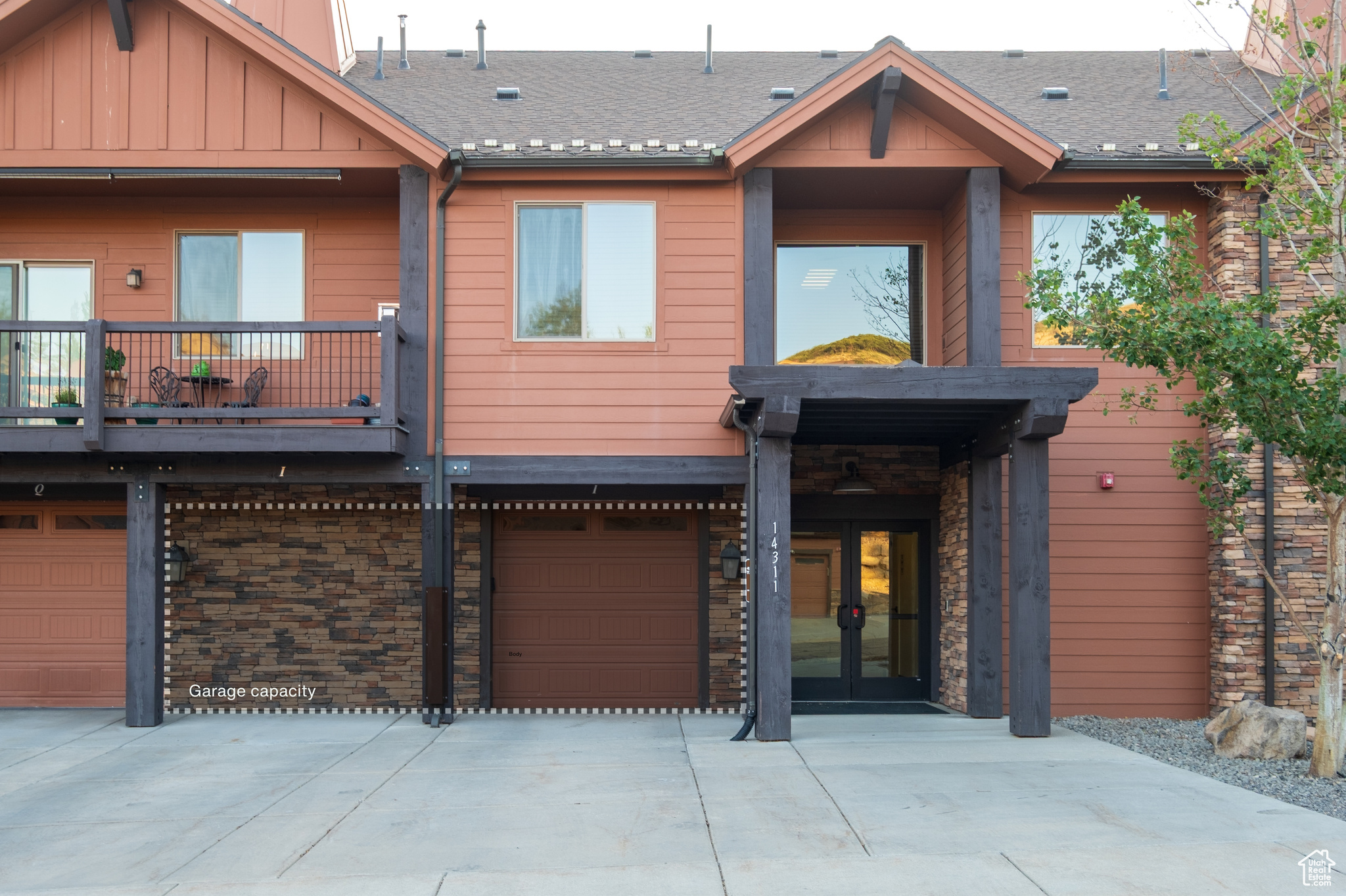BLACK ROCK RIDGE - Residential