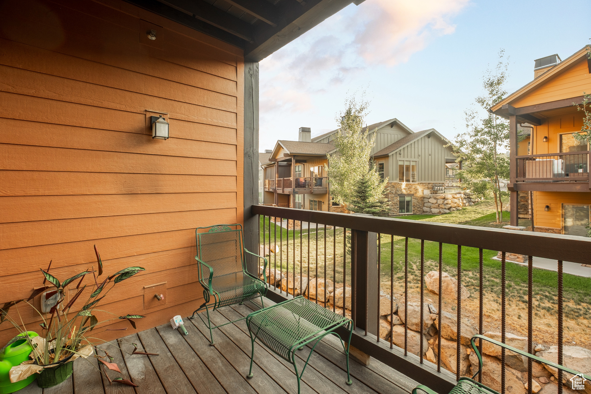 BLACK ROCK RIDGE - Residential
