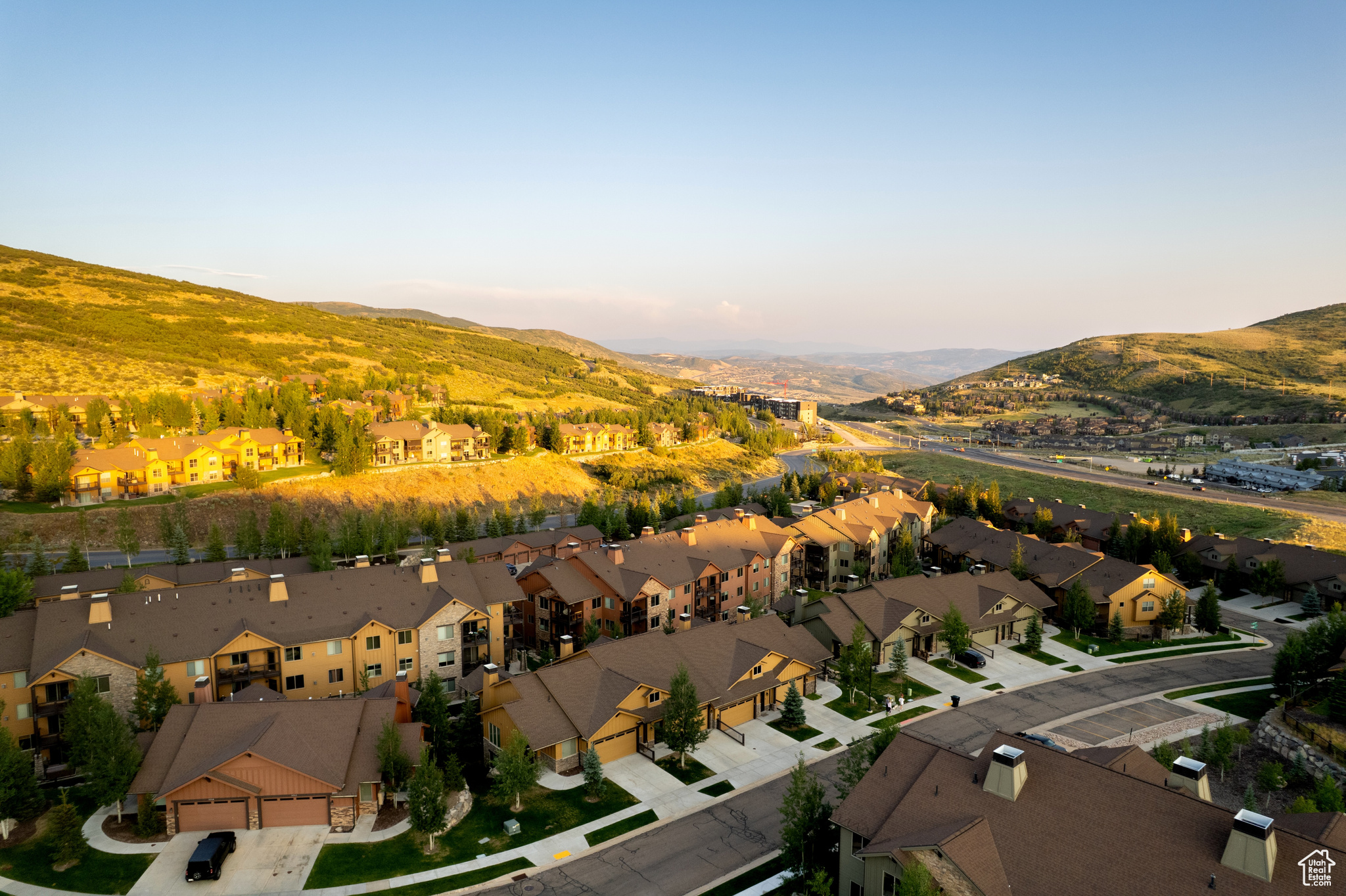 BLACK ROCK RIDGE - Residential